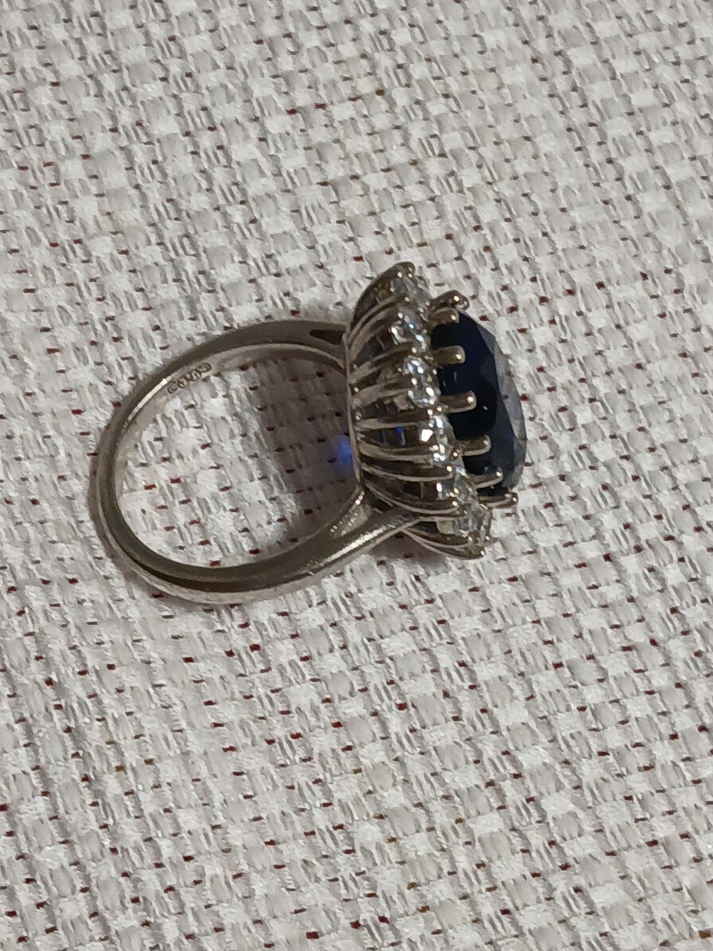 925Sterling Silver CZ Blue Sapphire Halo Ring with White Cubic Zirconia Size 7 - Picture 2 of 6